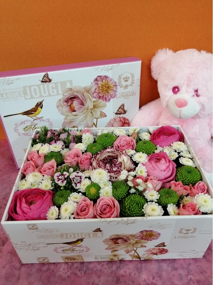  FLOWER BOX BIENVENIDA (incluye peluche)